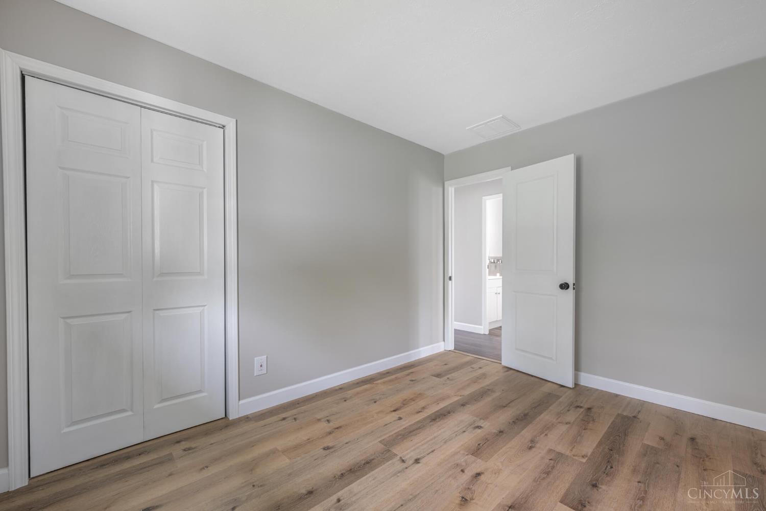 3382 Valleywood Drive, Kettering, OH, 45429 — photo 11
