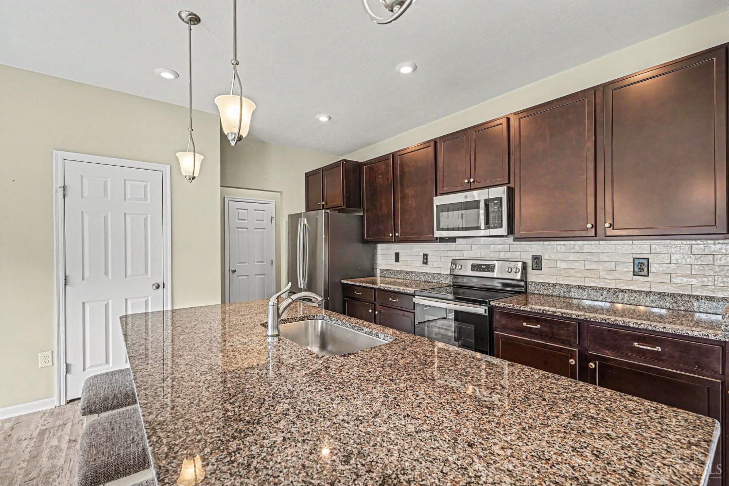 1519 Eagle Boulevard, Hamilton Twp, OH, 45039 — photo 9