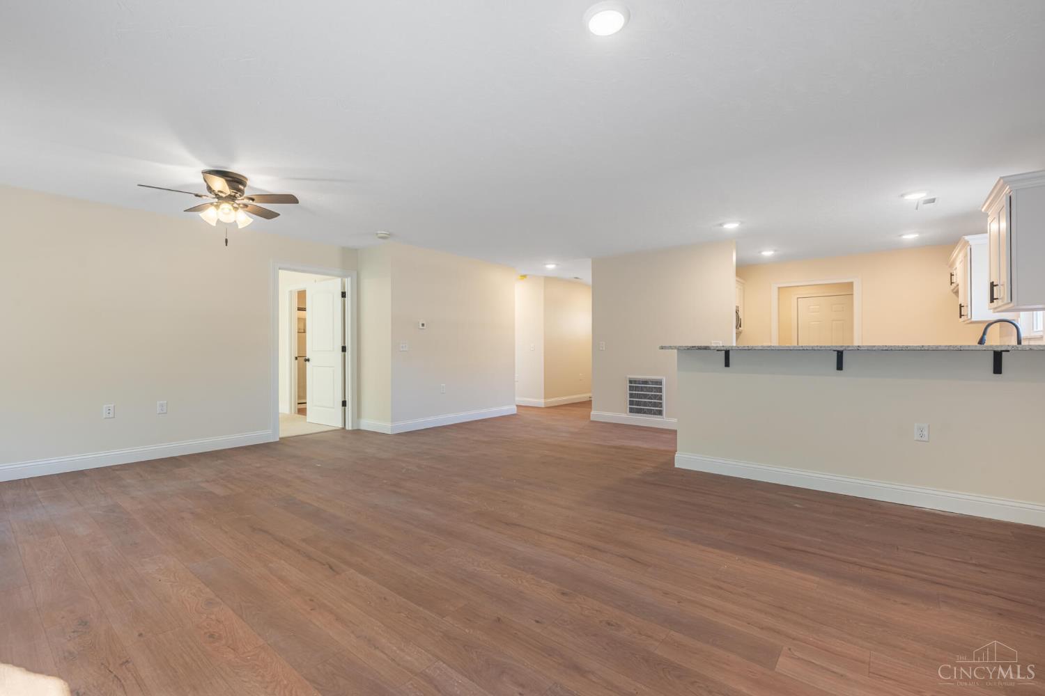 137 Pebble Creek Drive, Eaton, OH, 45320 — photo 4