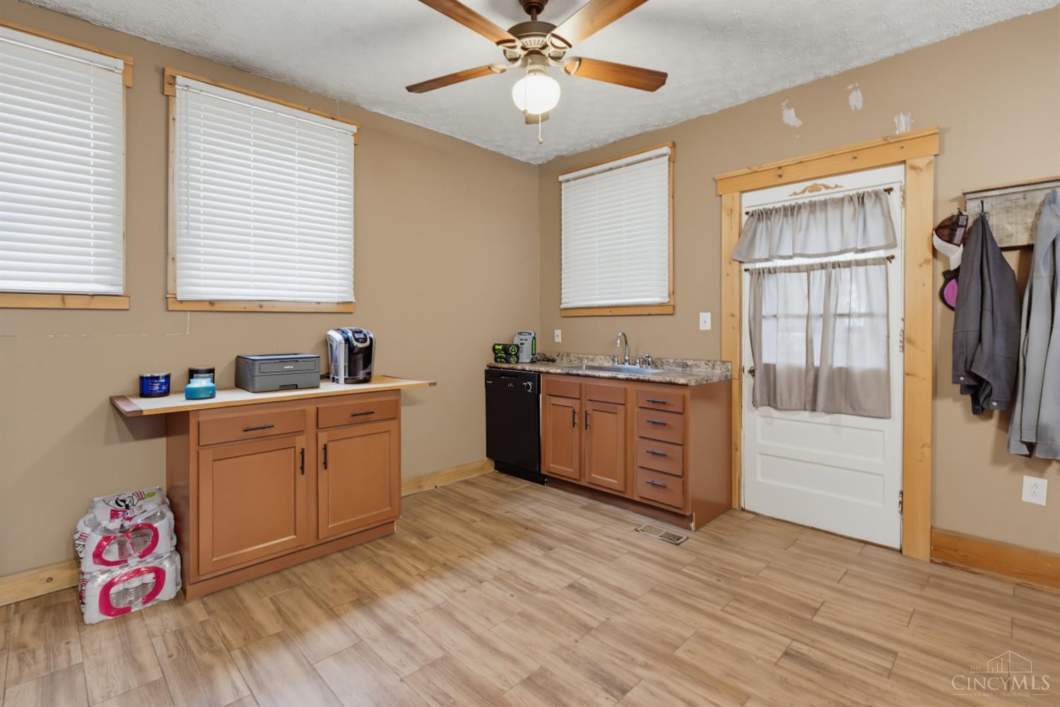3918 Delmar Avenue, Cheviot, OH, 45211 — photo 11