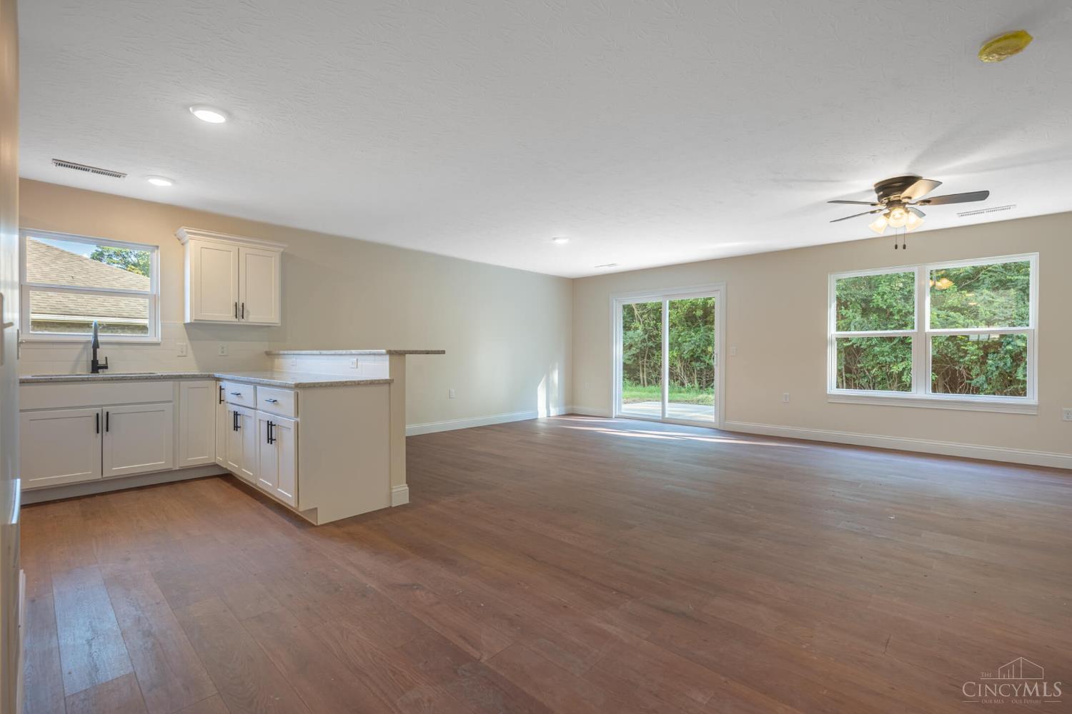 137 Pebble Creek Drive, Eaton, OH, 45320 — photo 5