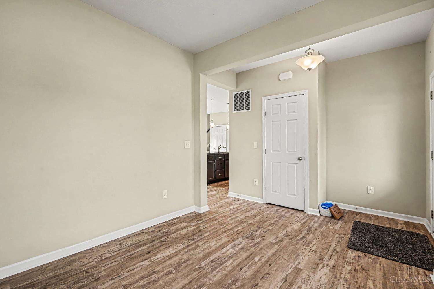 1519 Eagle Boulevard, Hamilton Twp, OH, 45039 — photo 11