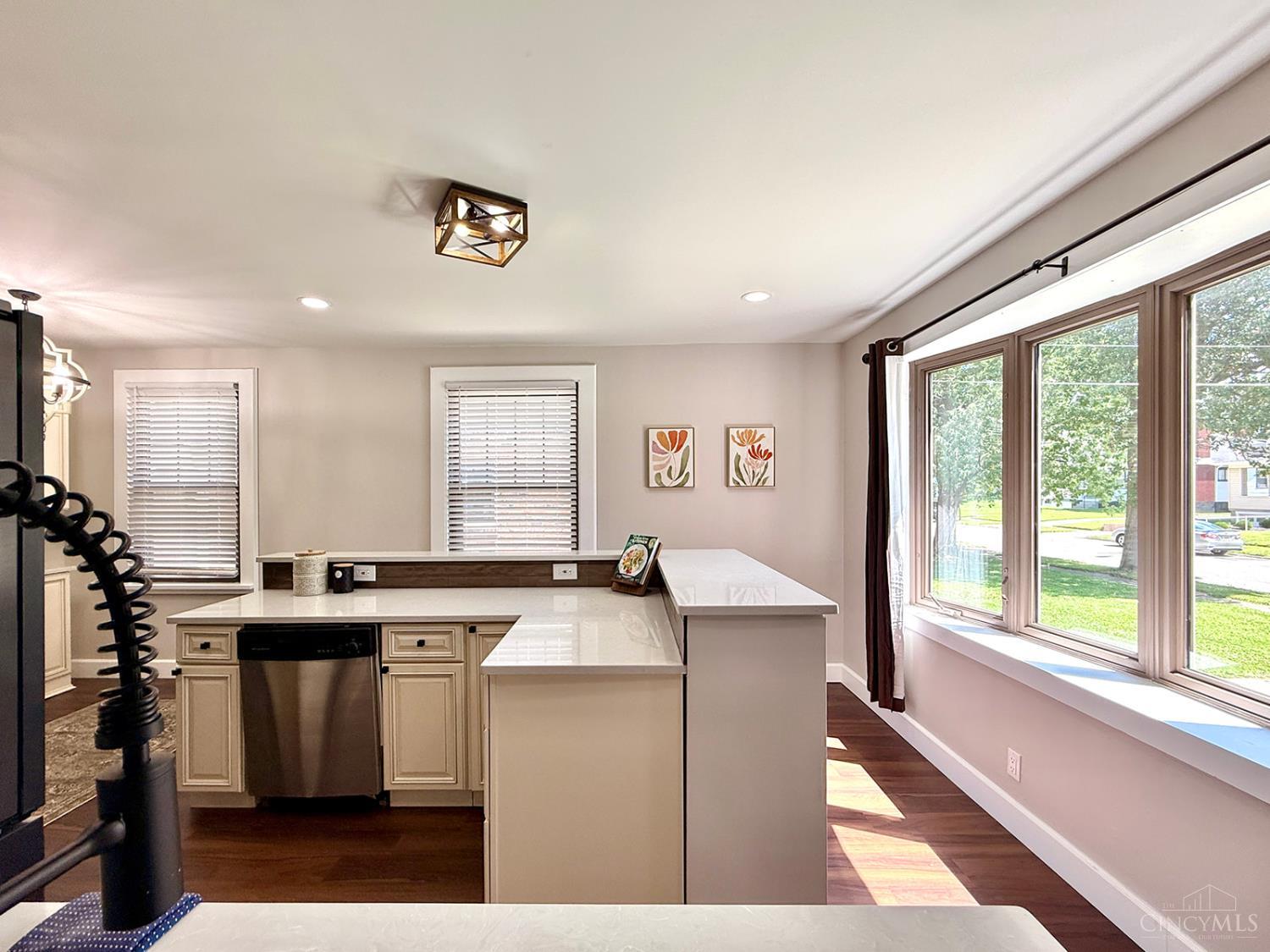 1602 Rose Place, Cincinnati, OH, 45237 — photo 17