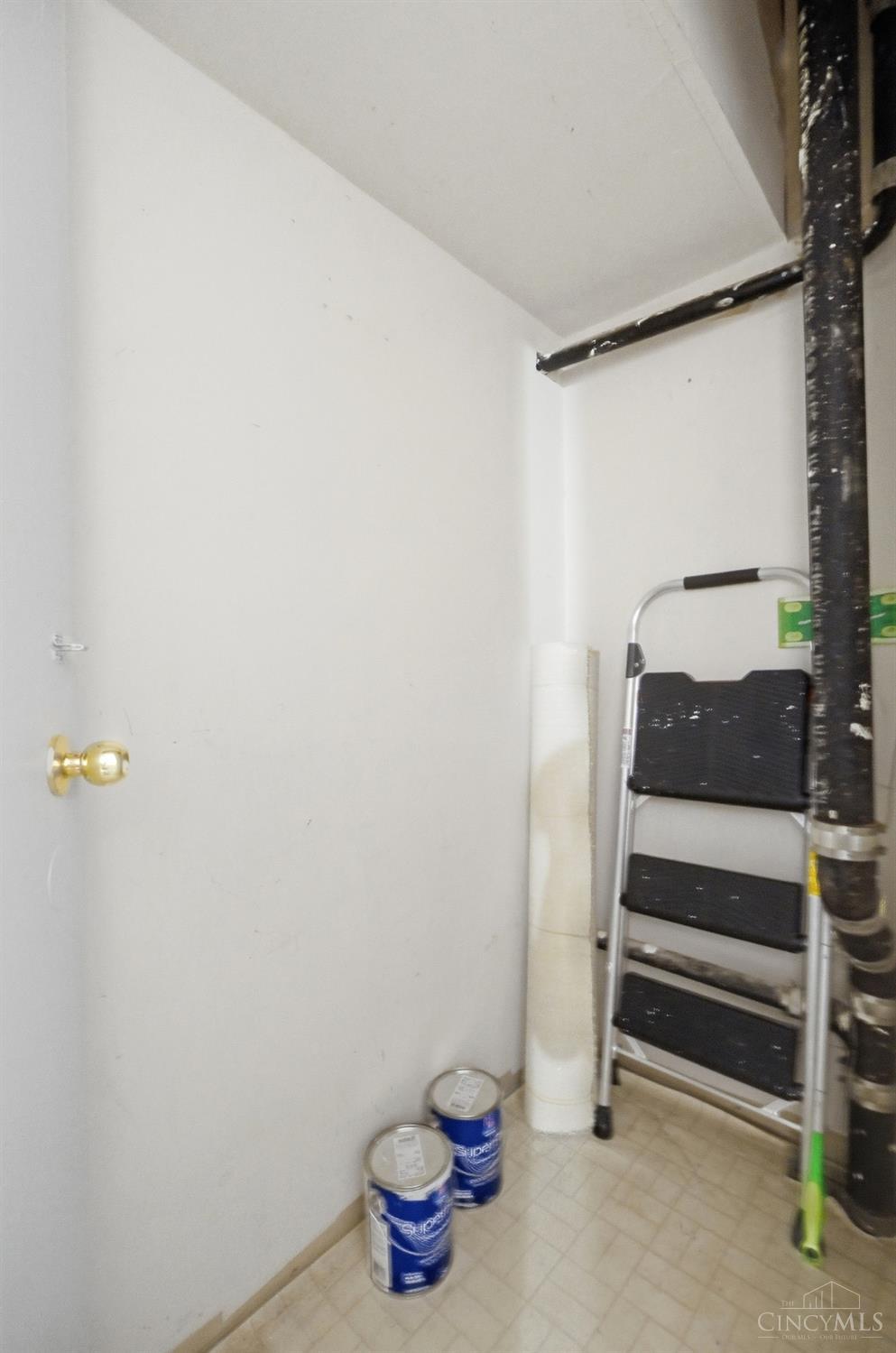 427 Hopkins Street #8, Cincinnati, OH, 45203 — photo 40