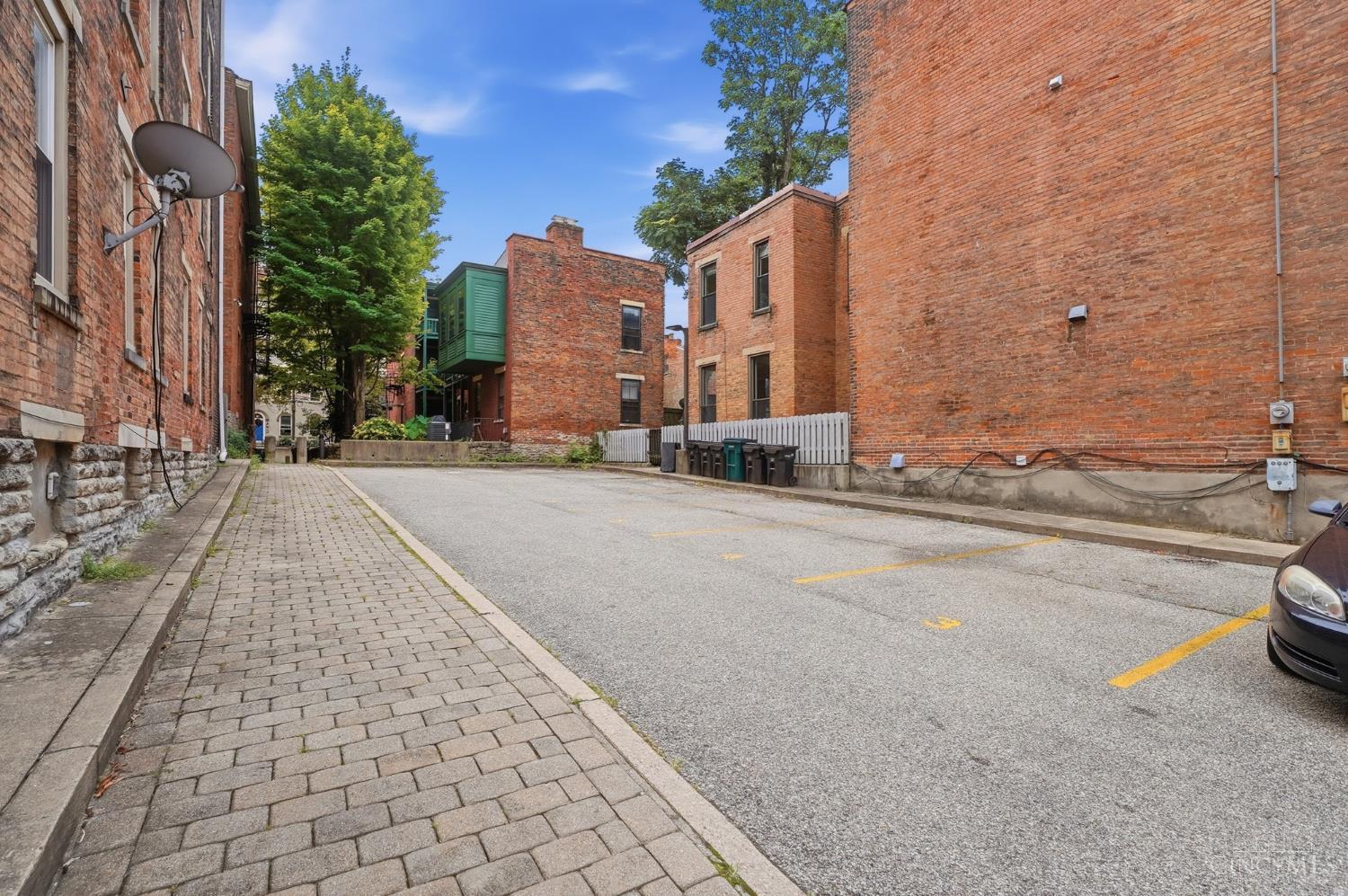 427 Hopkins Street #8, Cincinnati, OH, 45203 — photo 42