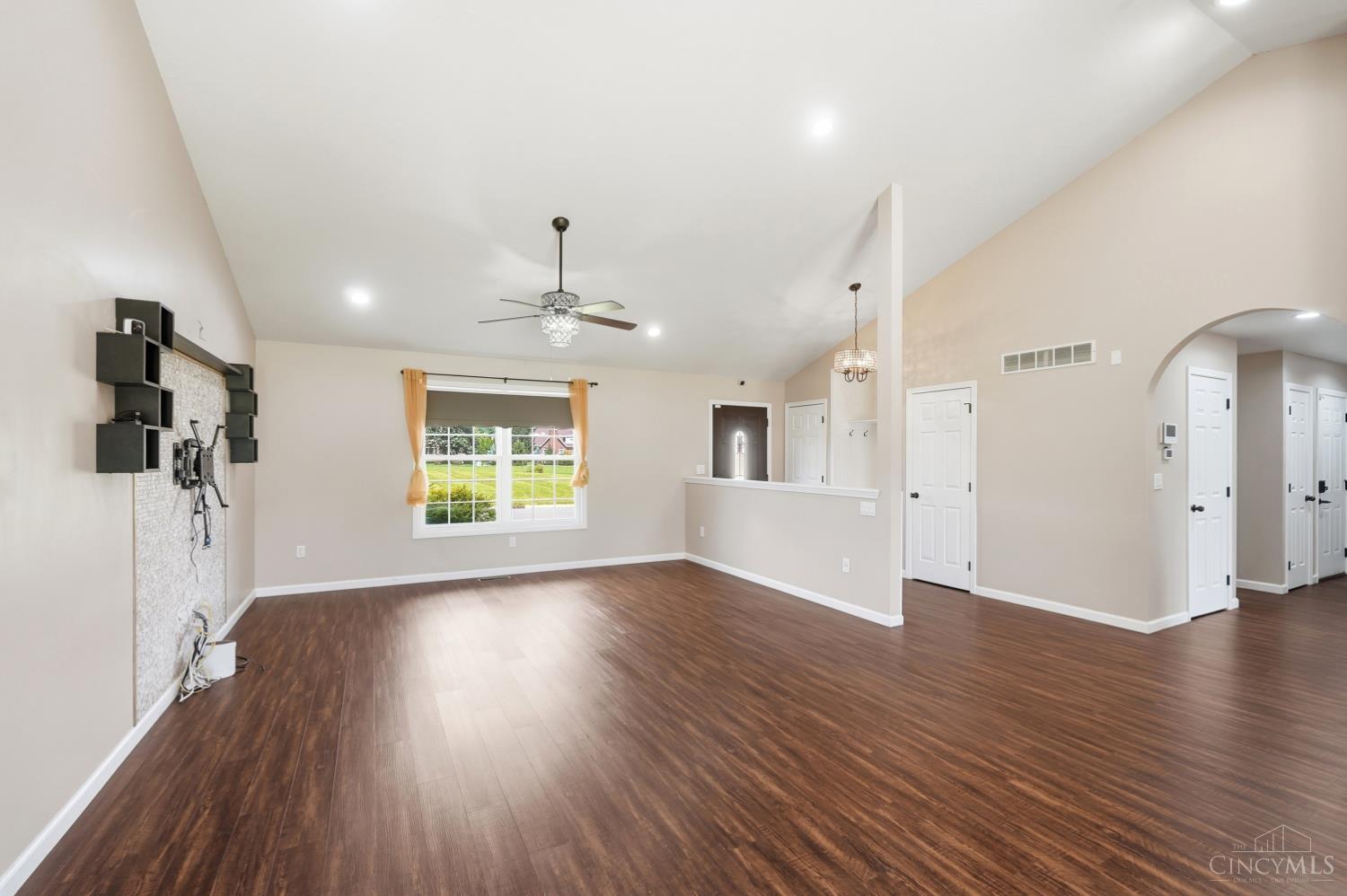 115 Burr Oak Drive, Batesville, IN, 47006 — photo 9