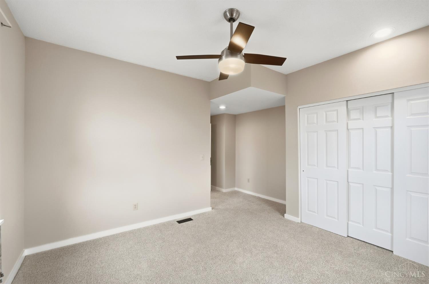 427 Hopkins Street #8, Cincinnati, OH, 45203 — photo 22