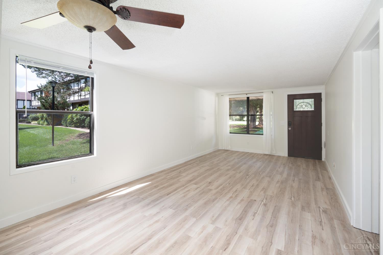 9447 Willowgate Drive, Colerain Twp, OH, 45251 — photo 5