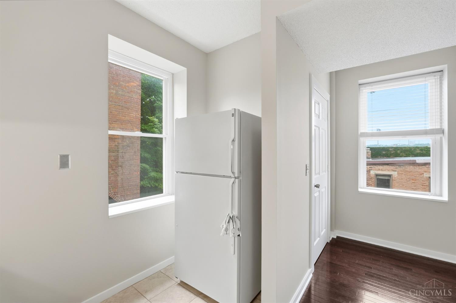 427 Hopkins Street #8, Cincinnati, OH, 45203 — photo 17