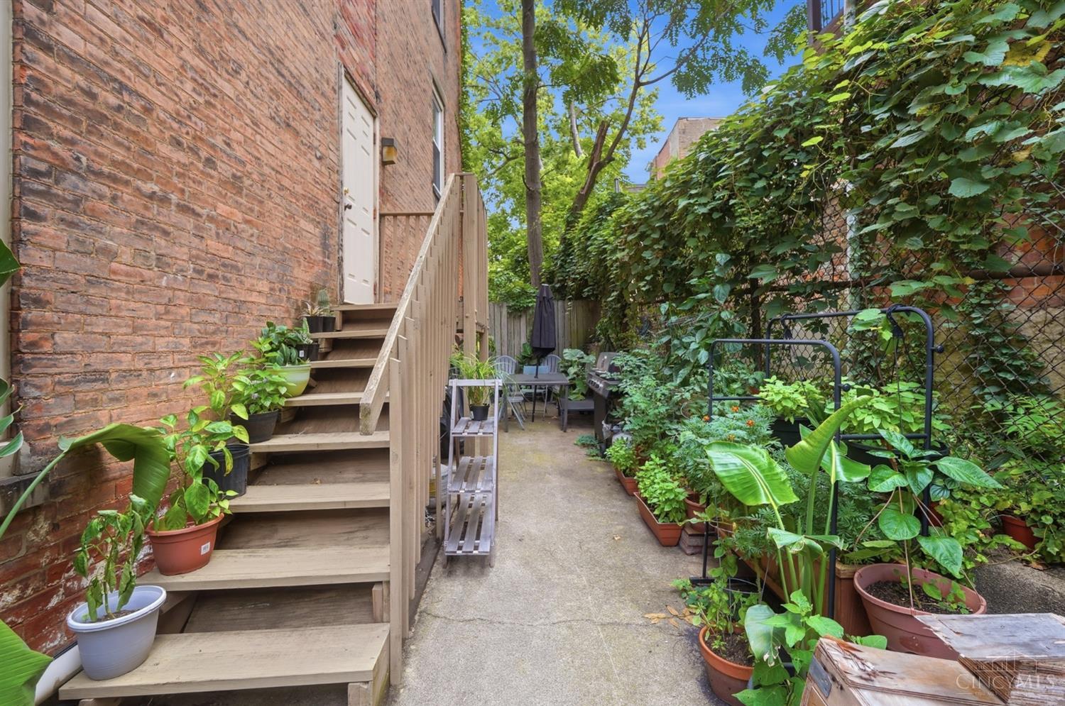 427 Hopkins Street #8, Cincinnati, OH, 45203 — photo 34