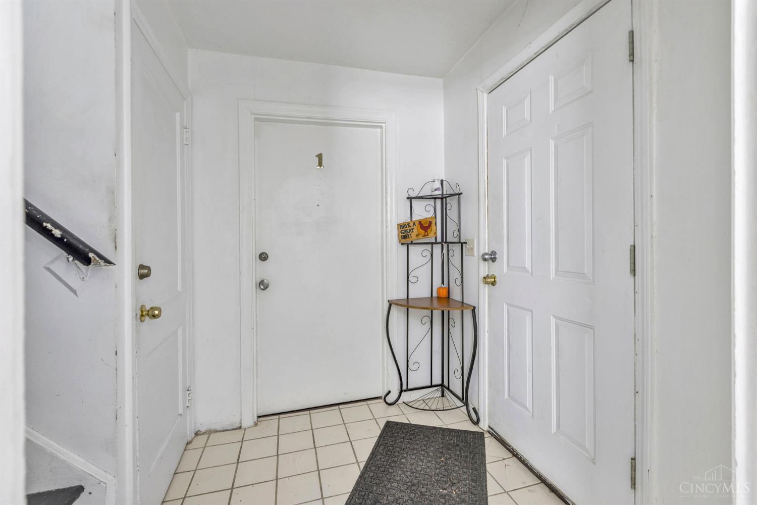 7119 Eastlawn Drive, Cincinnati, OH, 45237 — photo 17