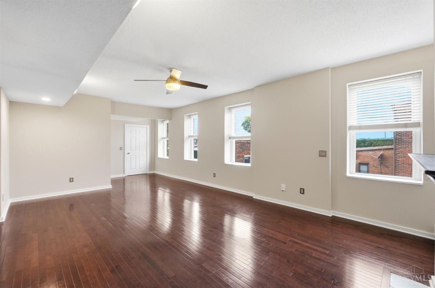 427 Hopkins Street #8, Cincinnati, OH, 45203 — photo 10