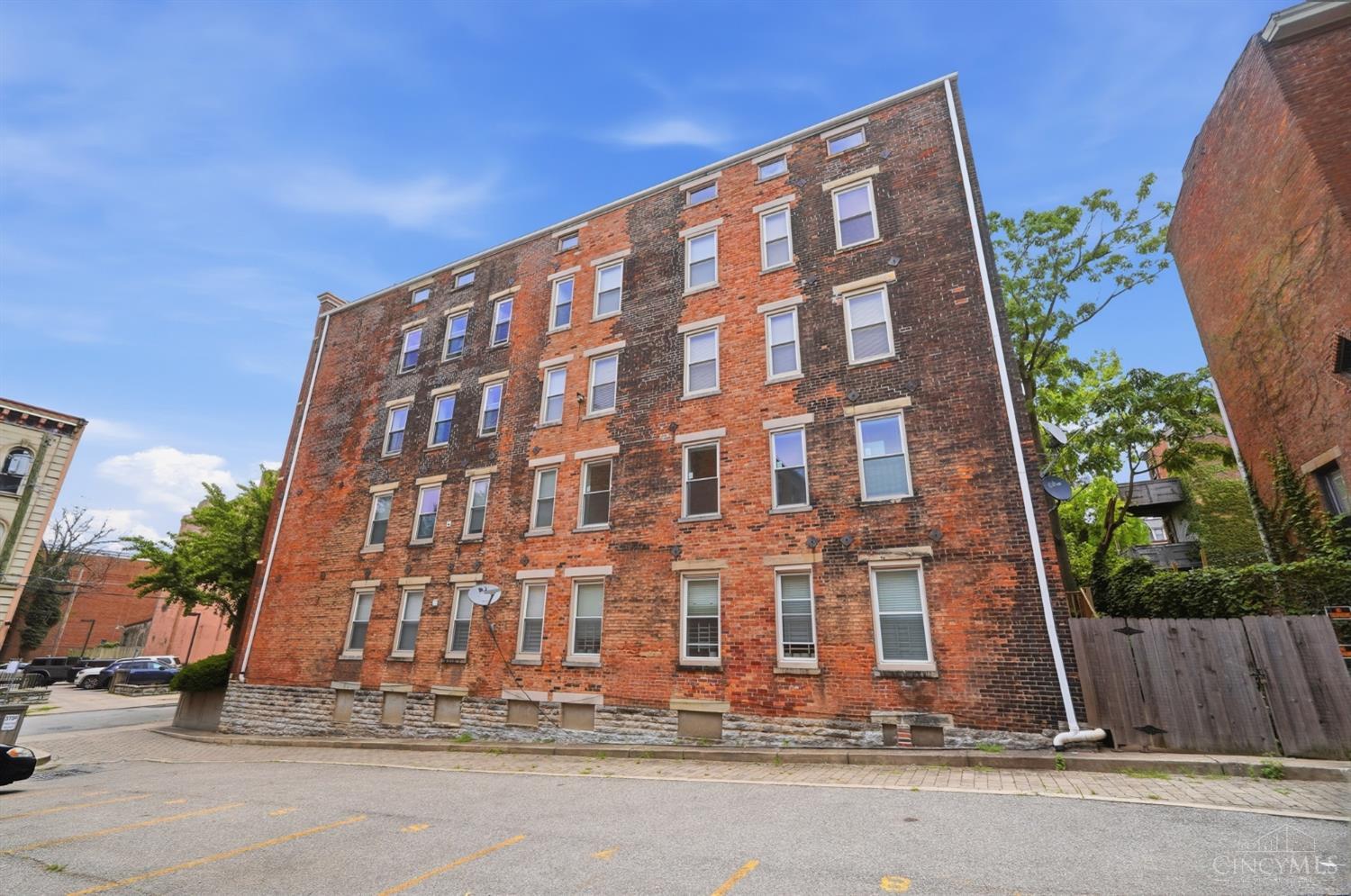 427 Hopkins Street #8, Cincinnati, OH, 45203 — photo 44