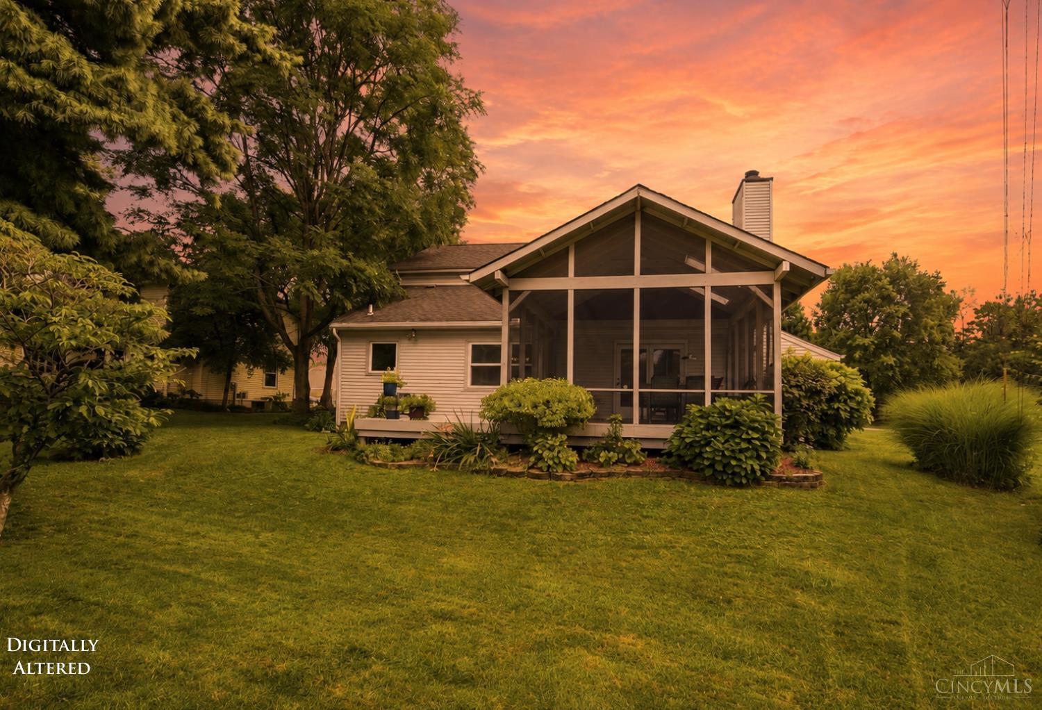 4th image of 9233 Meadow Dr, Maineville, OH 45039 | MLS# 1887450