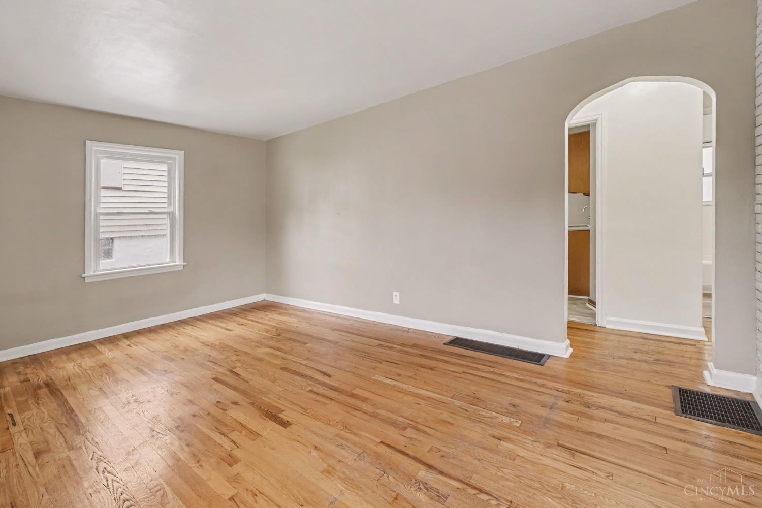 5th image of 4750 Prosperity Pl, Cincinnati, OH 45238 | MLS# 1890217