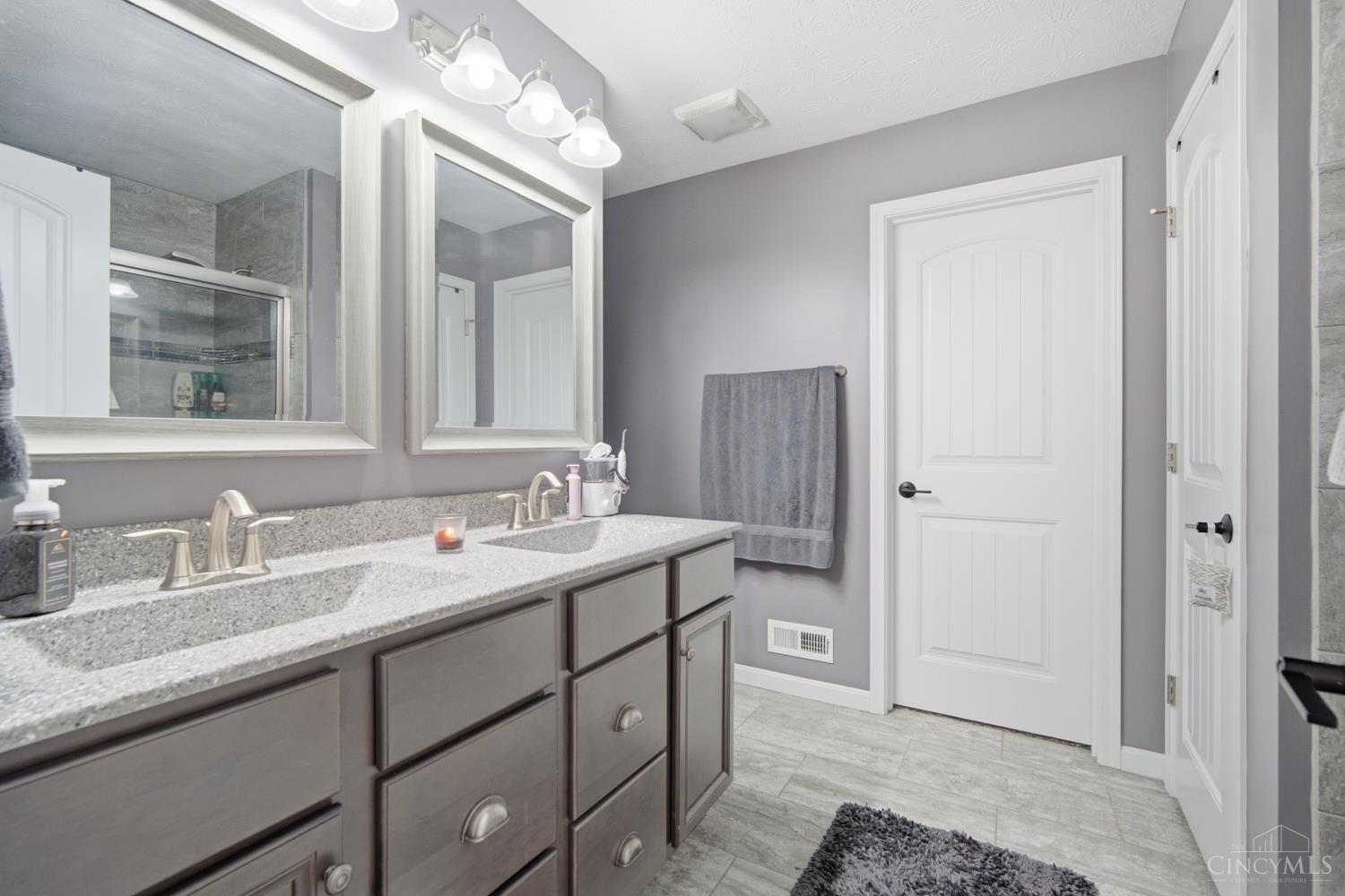 246 Auburn Meadows Court, Carlisle, OH, 45005 — photo 18