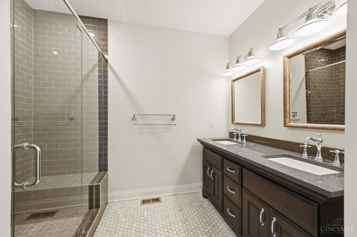 1329 Republic Street, Cincinnati, OH, 45202 — photo 31