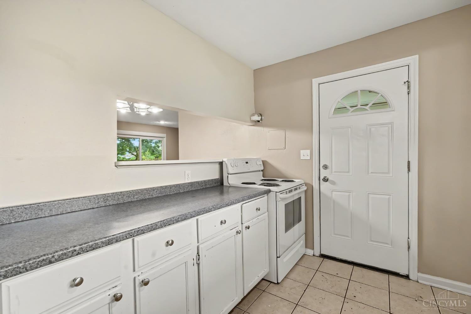 8633 Daly Road, Springfield Twp., OH, 45231 — photo 5