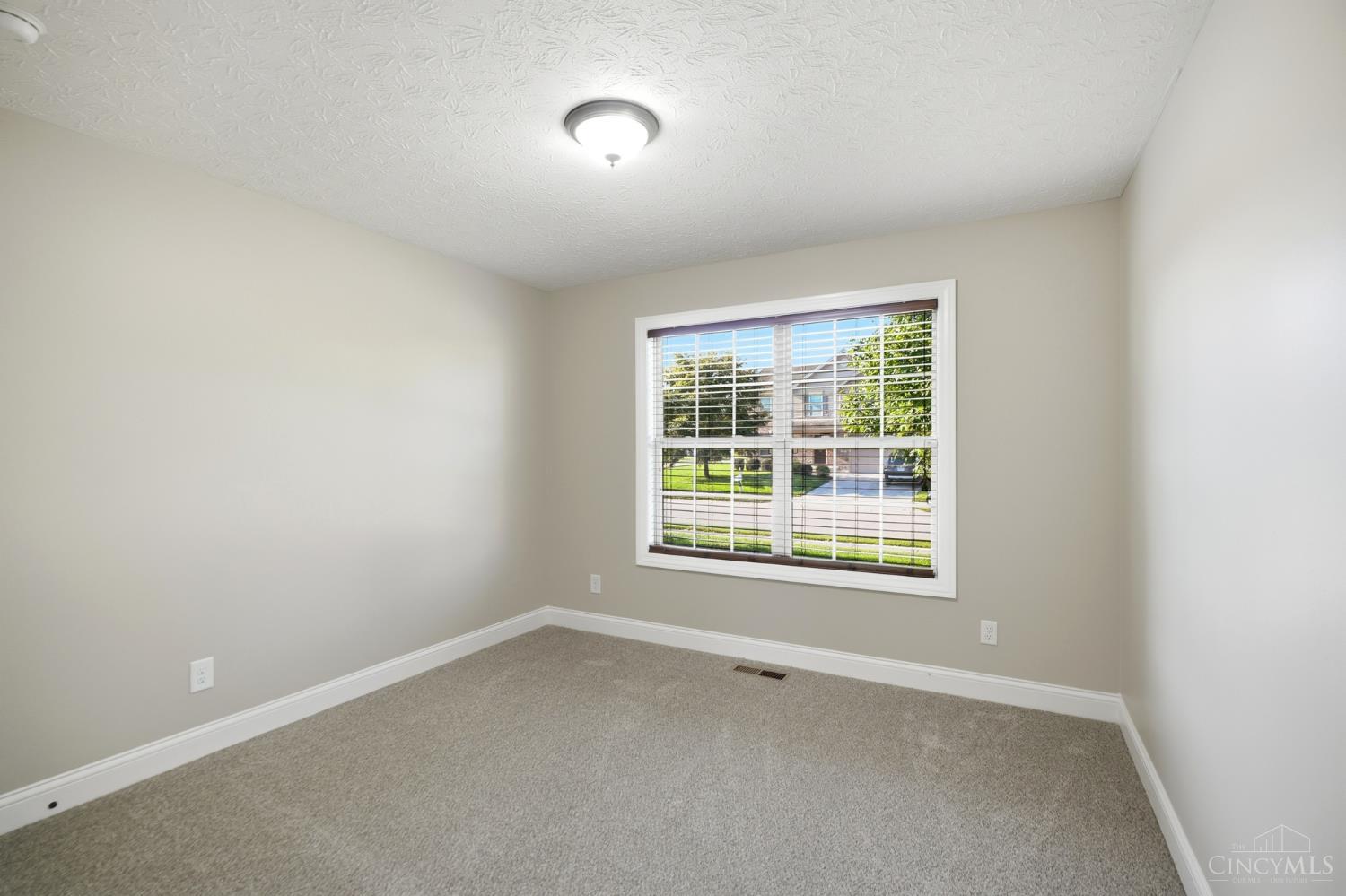 330 Deep Woods Court, Carlisle, OH, 45005 — photo 25
