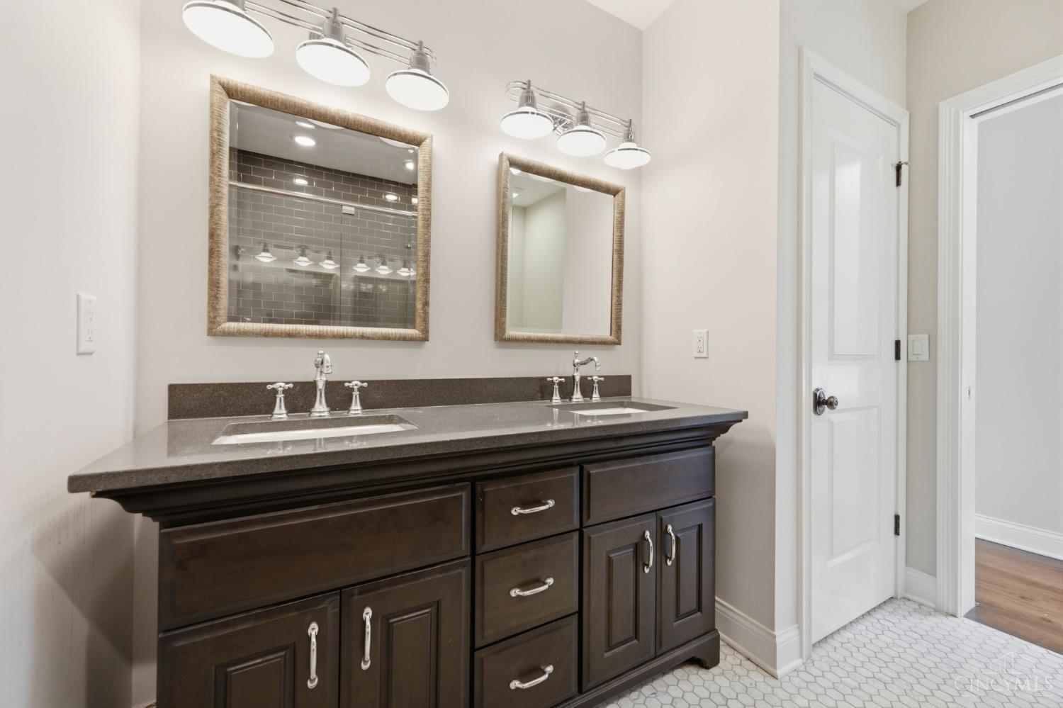 1329 Republic Street, Cincinnati, OH, 45202 — photo 32