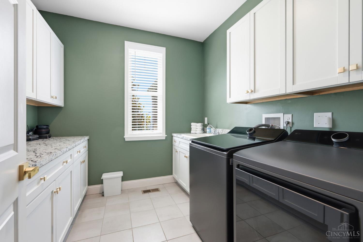 7174 Laurel Oaks Drive, West Chester, OH, 45069 — photo 7