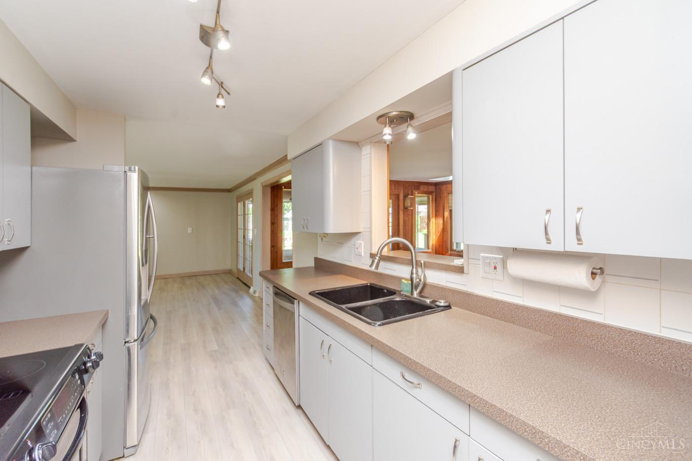 4150 Burning Tree Drive, Kettering, OH, 45440 — photo 11