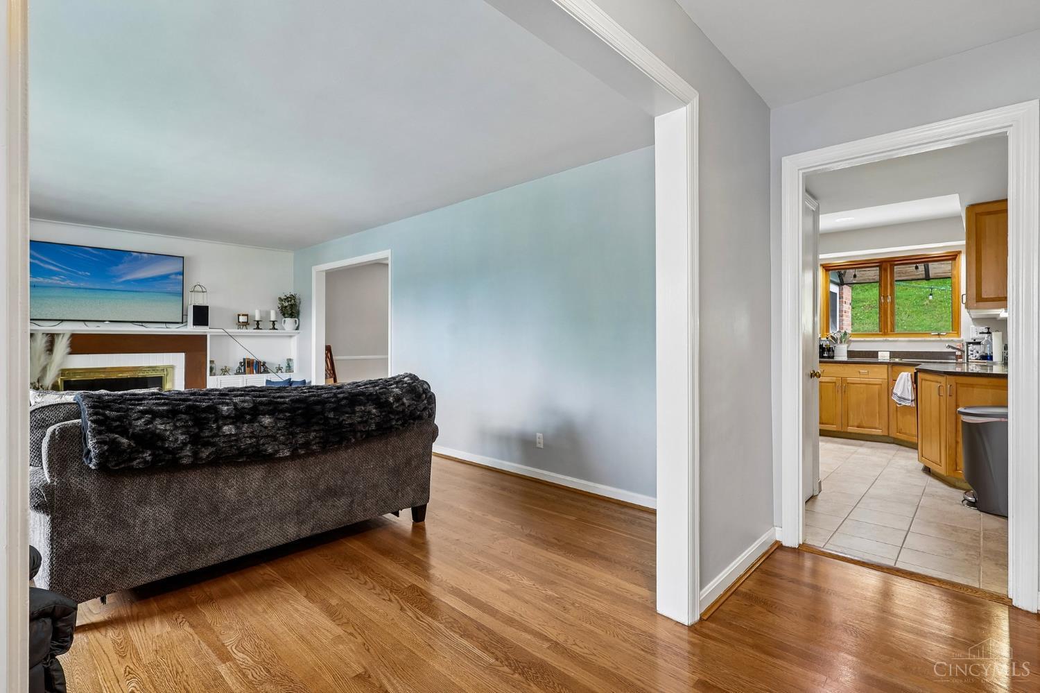 1023 Paxton Avenue, Cincinnati, OH, 45208 — photo 8