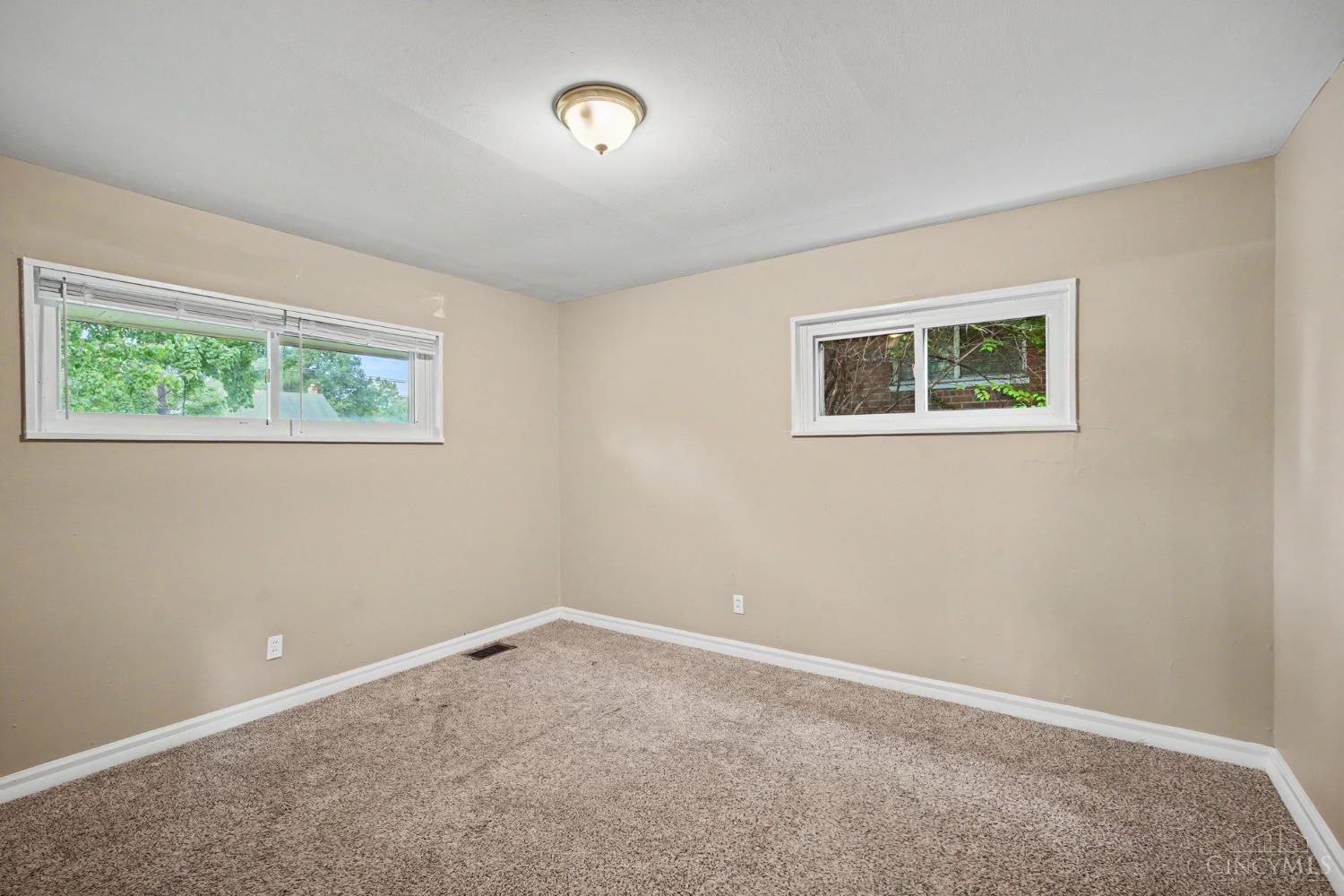 8633 Daly Road, Springfield Twp., OH, 45231 — photo 7