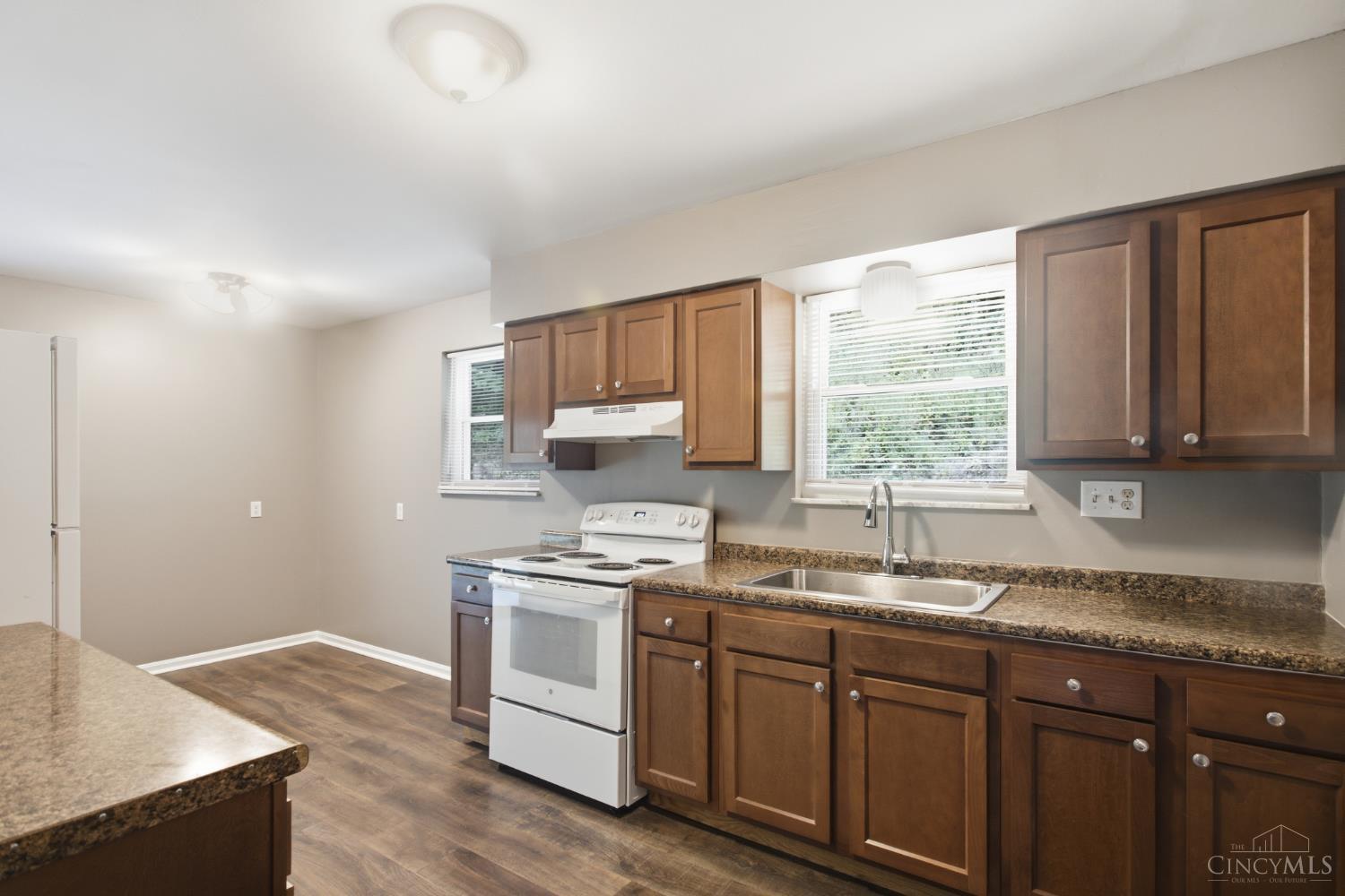 1861 Berkshire Road, Anderson Twp, OH, 45230 — photo 10