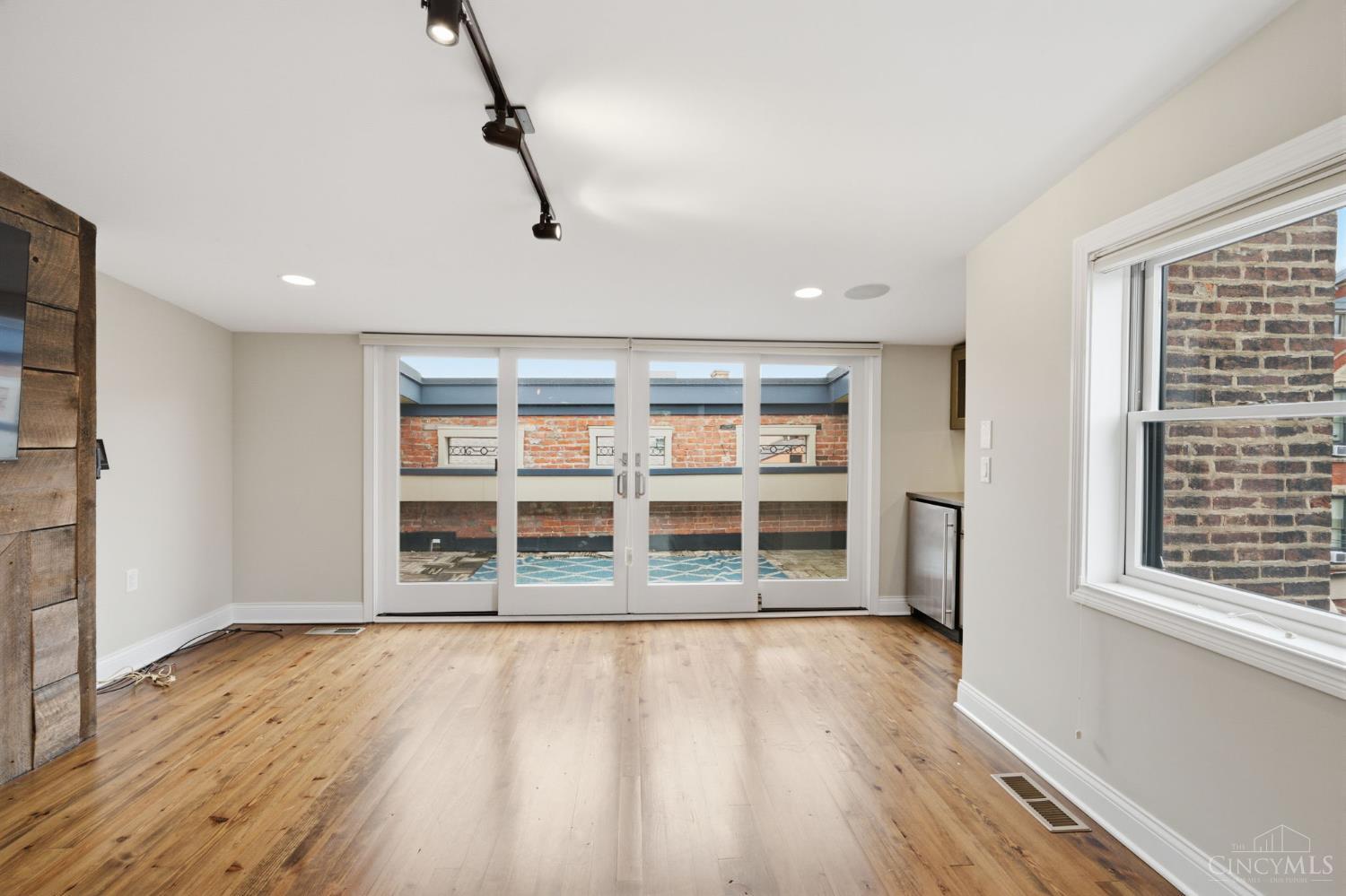 1329 Republic Street, Cincinnati, OH, 45202 — photo 41