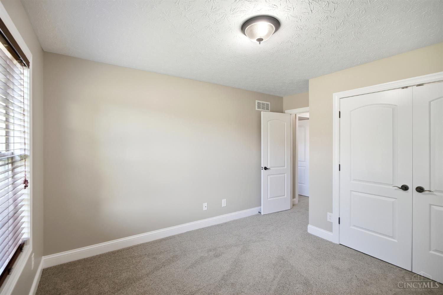 330 Deep Woods Court, Carlisle, OH, 45005 — photo 26