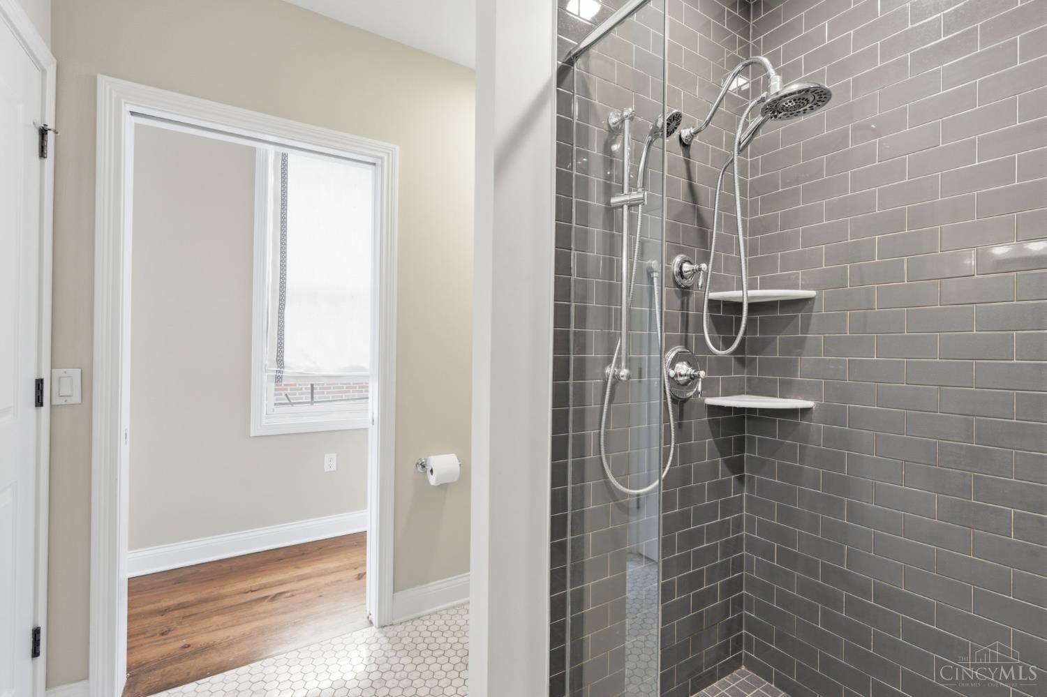 1329 Republic Street, Cincinnati, OH, 45202 — photo 33