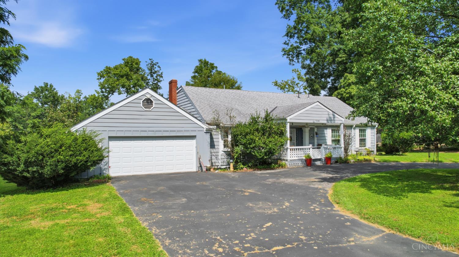 706 Maple Ridge Road, Miami Twp, OH, 45150 — photo 2