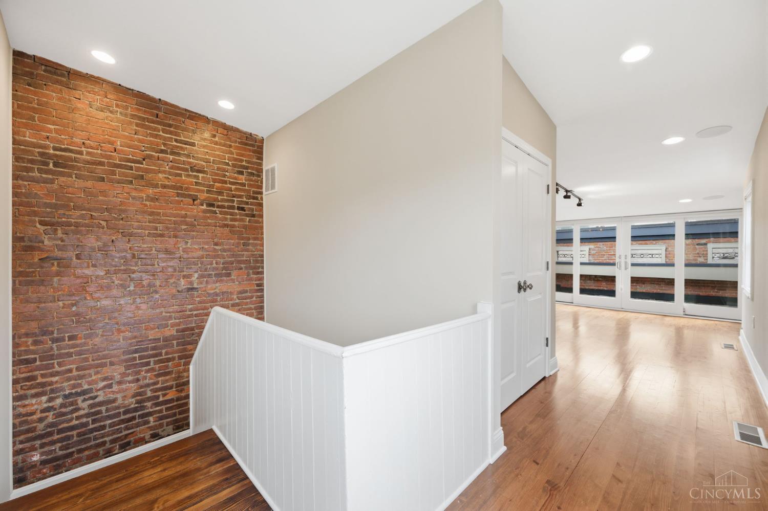 1329 Republic Street, Cincinnati, OH, 45202 — photo 37