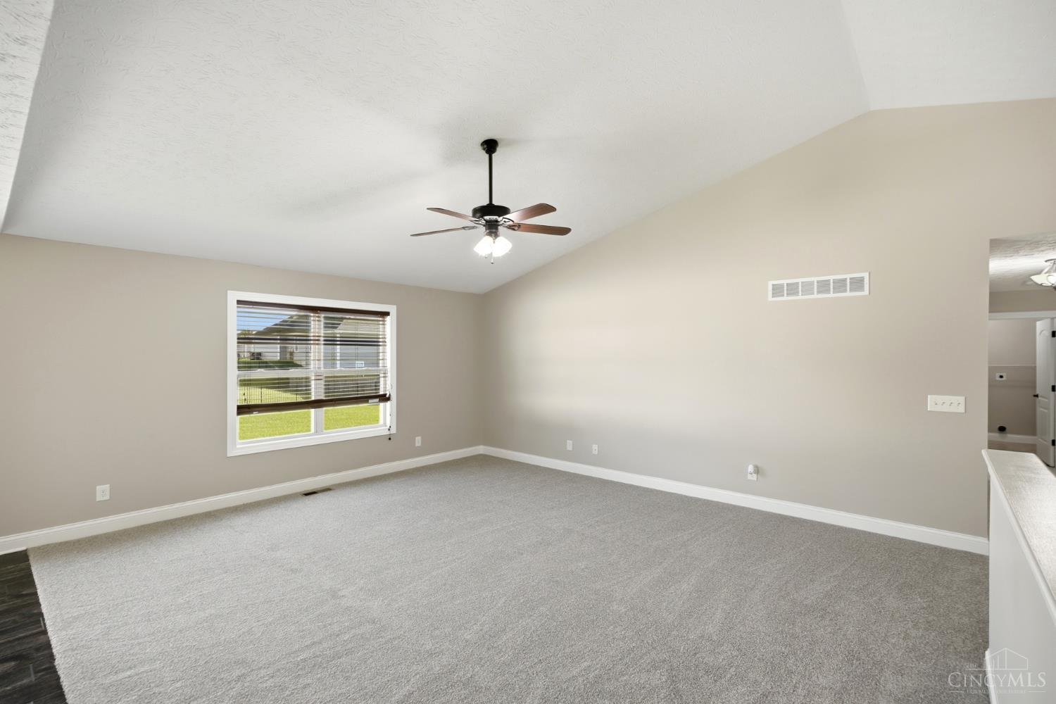 330 Deep Woods Court, Carlisle, OH, 45005 — photo 7