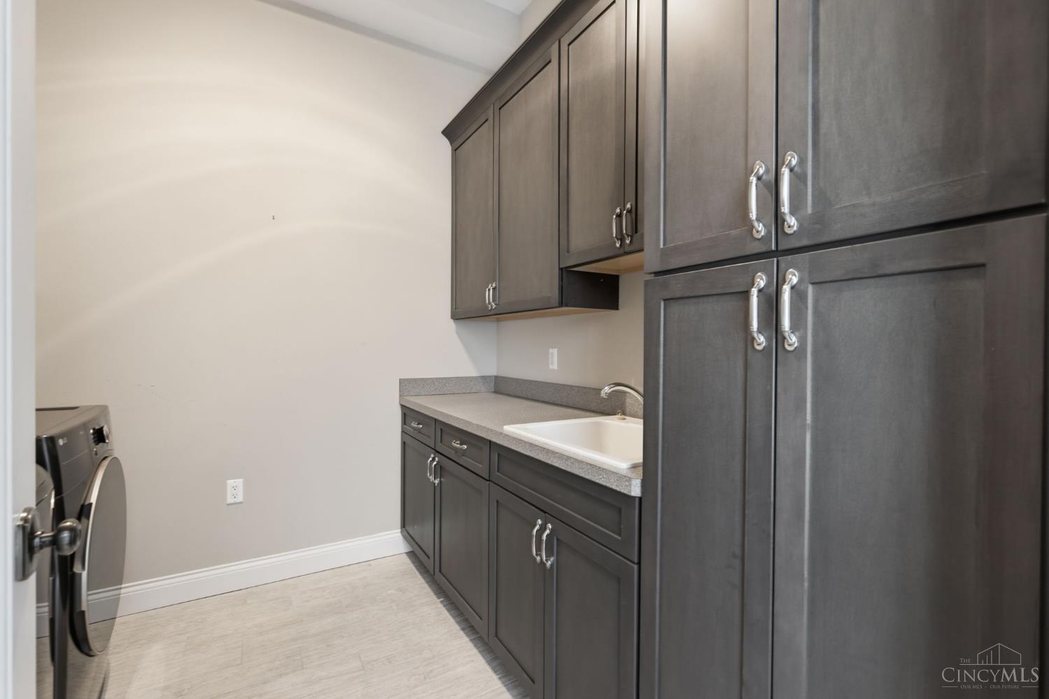 1329 Republic Street, Cincinnati, OH, 45202 — photo 11