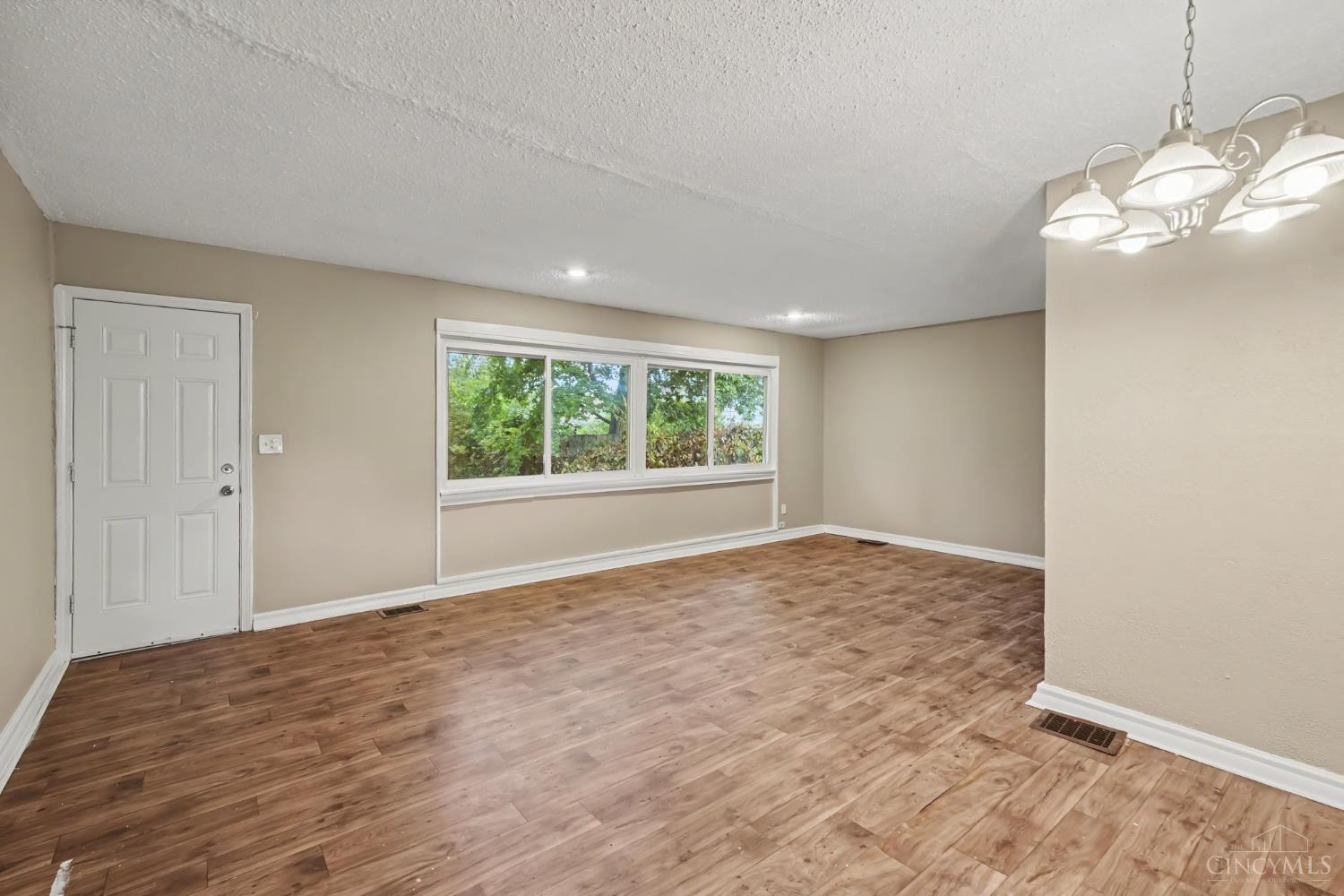 8633 Daly Road, Springfield Twp., OH, 45231 — photo 3