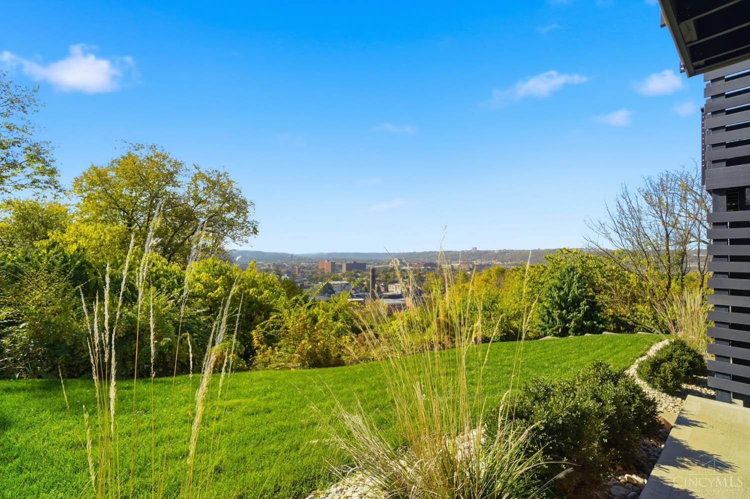 209 Hastings Street, Cincinnati, OH, 45219 — photo 45