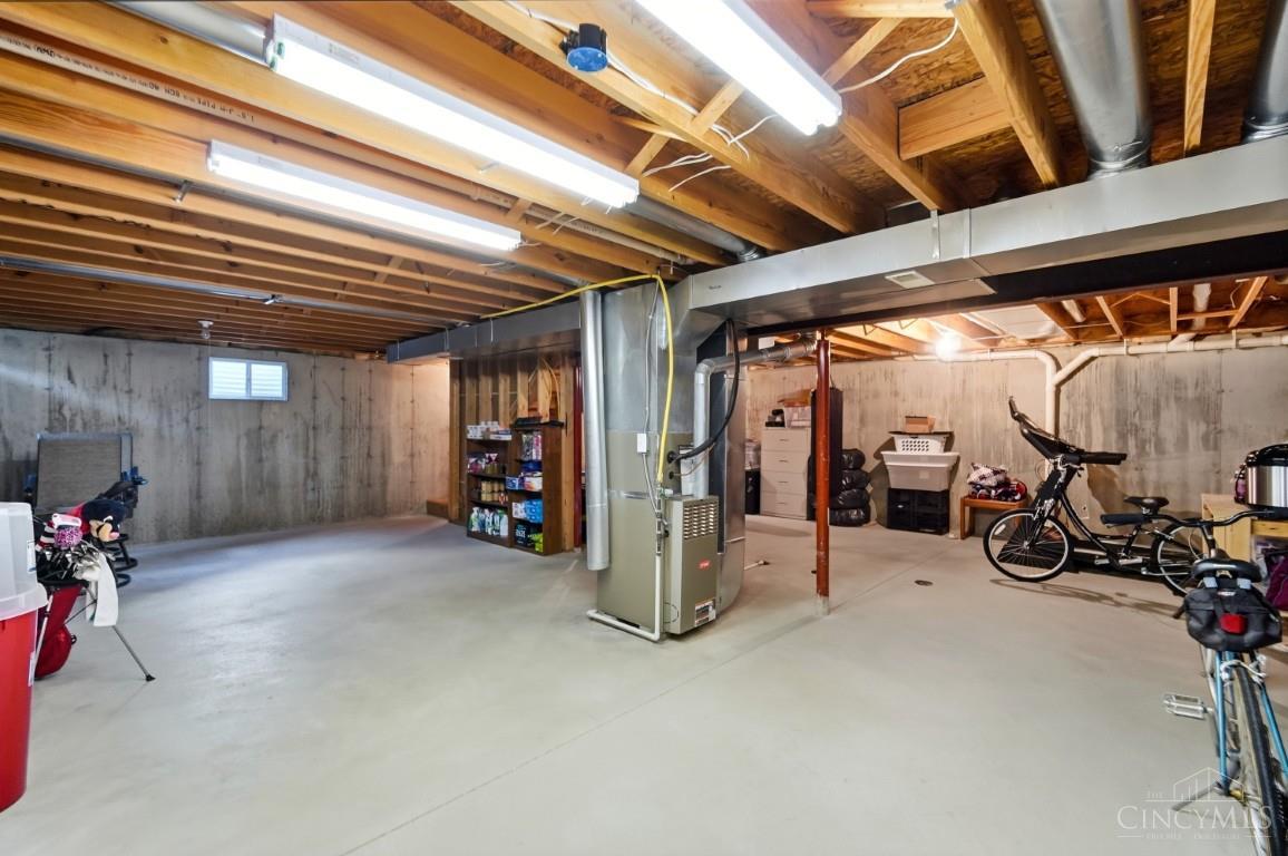 4897 Streamside Court, Liberty Twp, OH, 45011 — photo 42