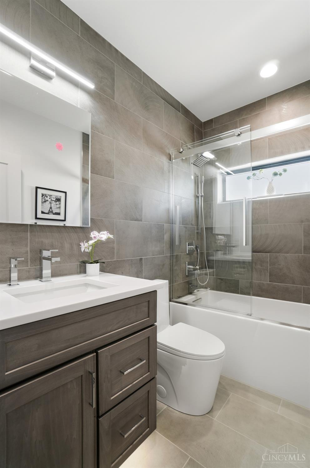 209 Hastings Street, Cincinnati, OH, 45219 — photo 41