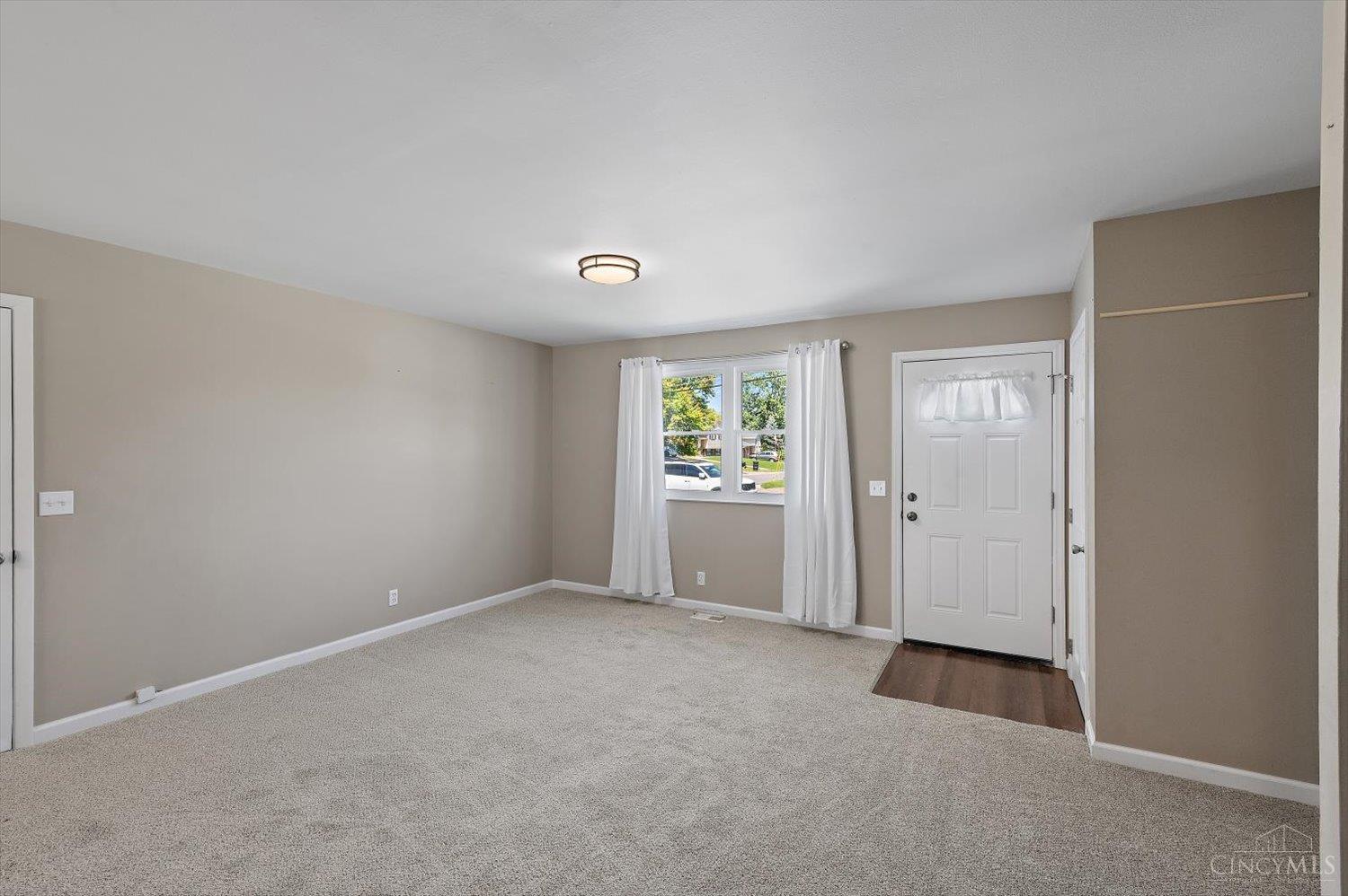2859 Kingman Drive, Colerain Twp, OH, 45251 — photo 9