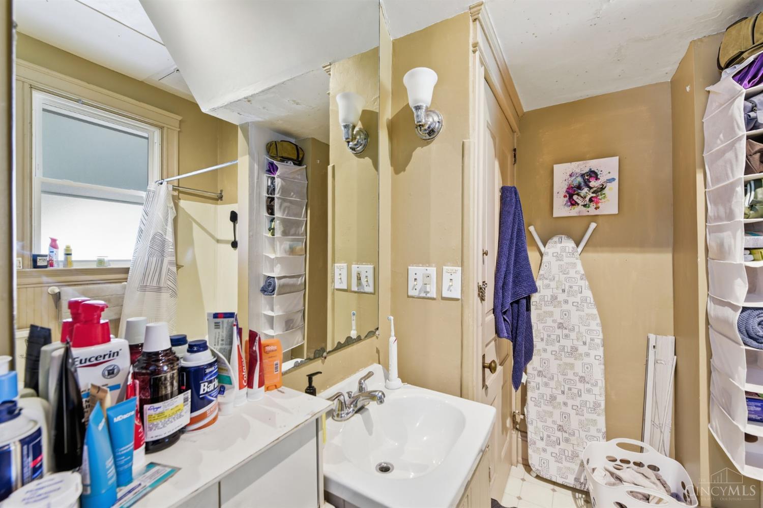 404 Ada Street, Cincinnati, OH, 45219 — photo 6