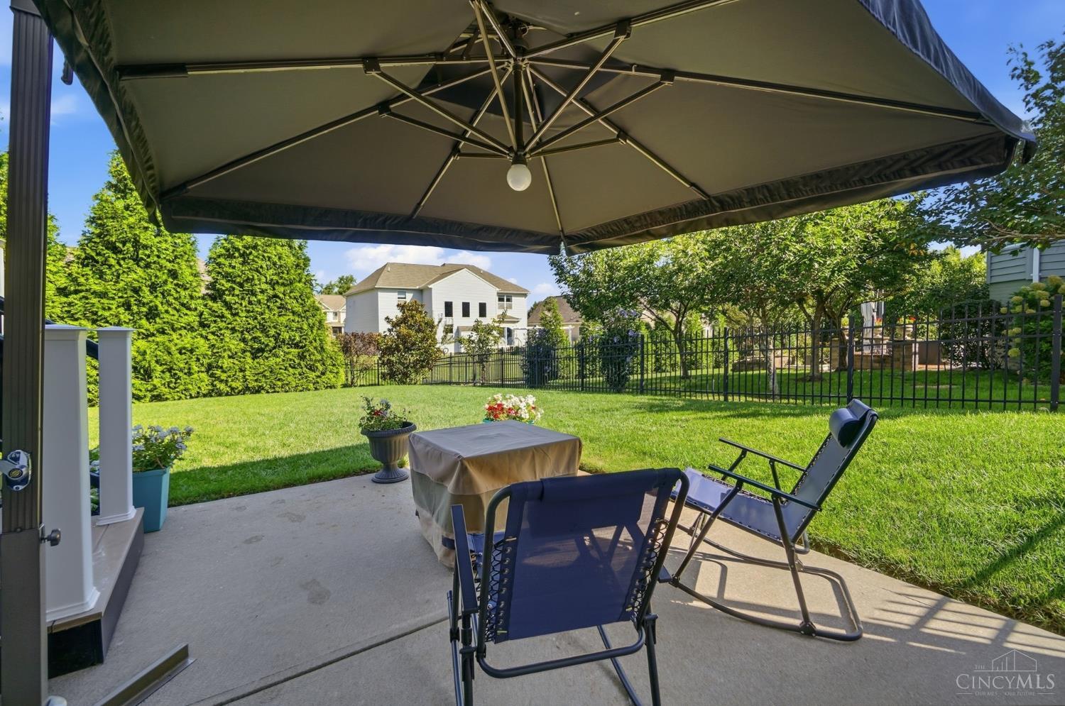 655 Hyacinth Road