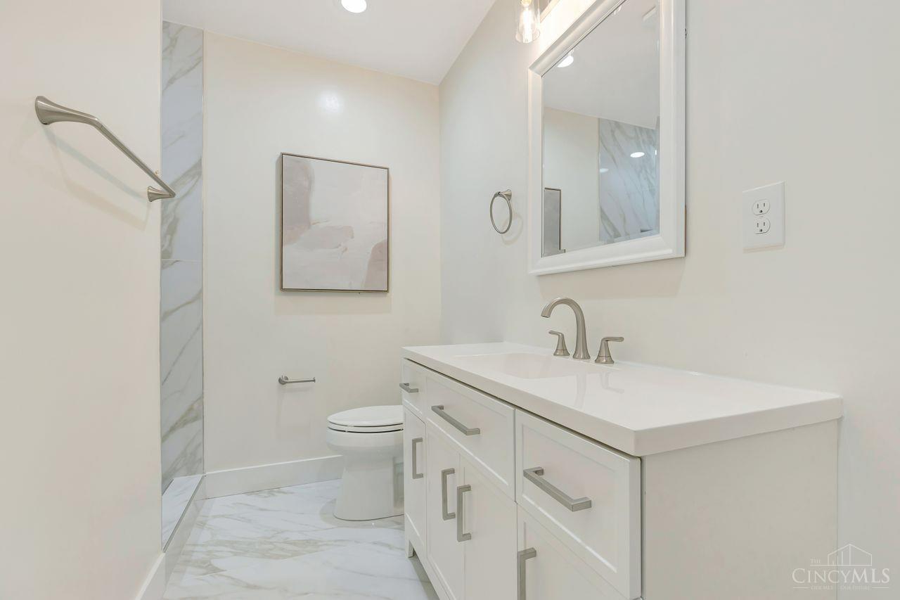 2114 Riverside Drive, Cincinnati, OH, 45202 — photo 14