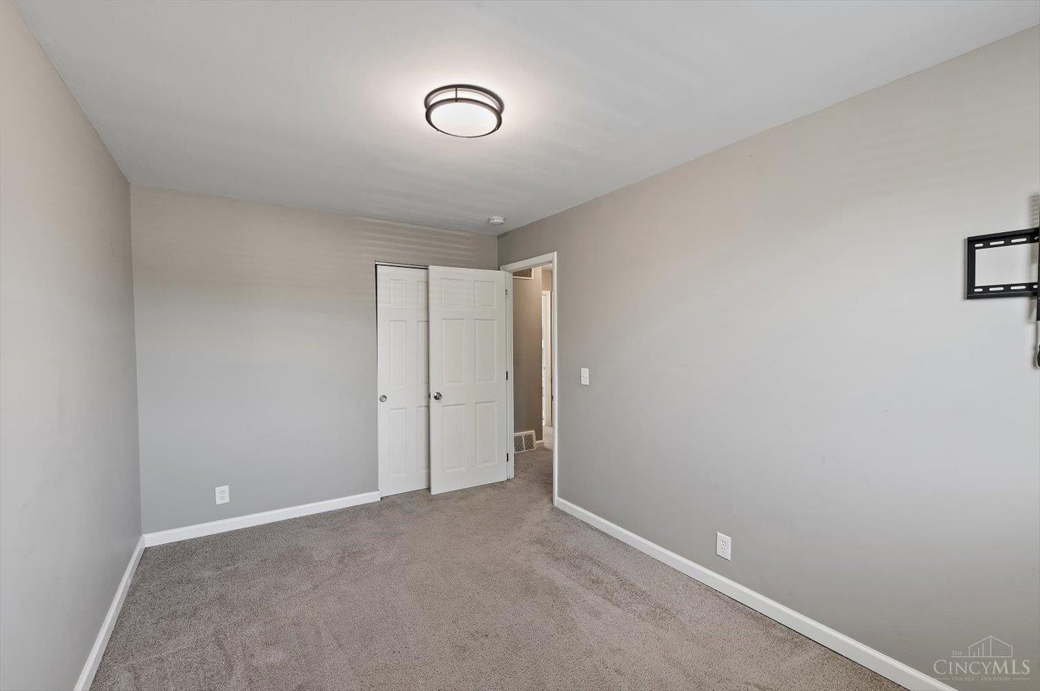 2859 Kingman Drive, Colerain Twp, OH, 45251 — photo 13