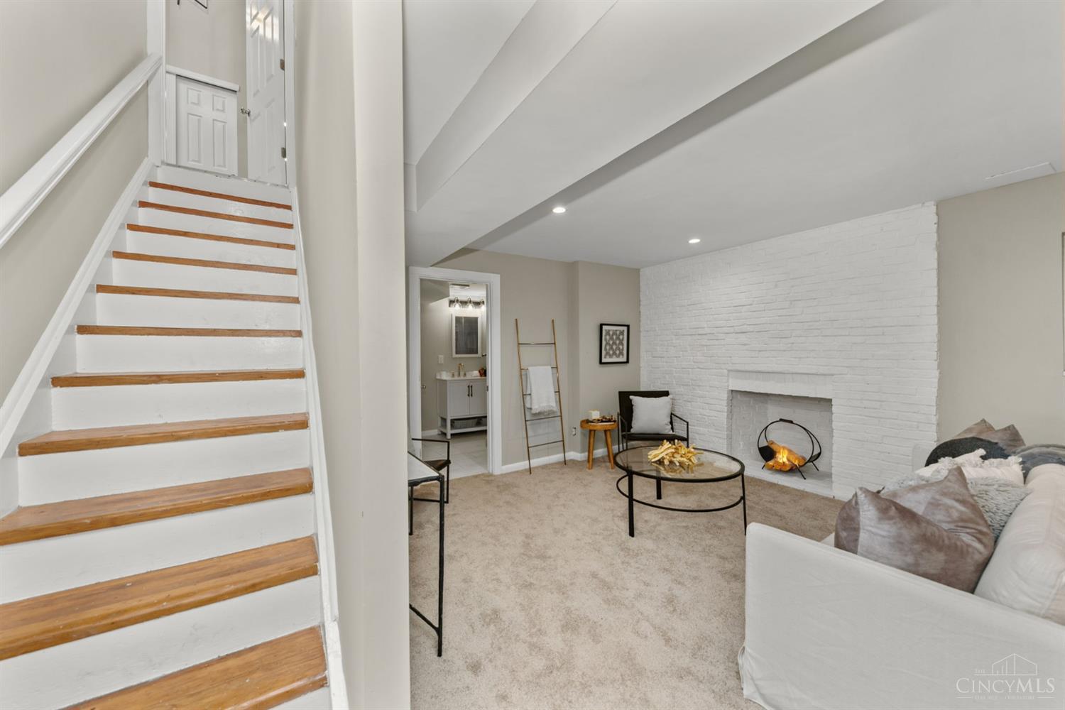 7275 Demar Road, Indian Hill, OH, 45243 — photo 32