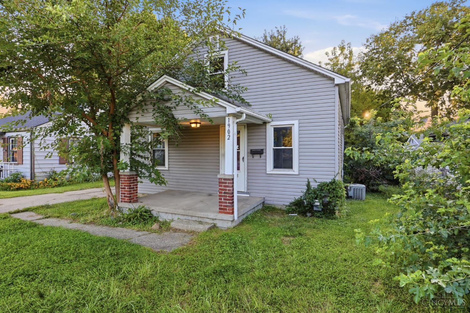 1902 Sheffield Street, Middletown, OH, 45044 — photo 2