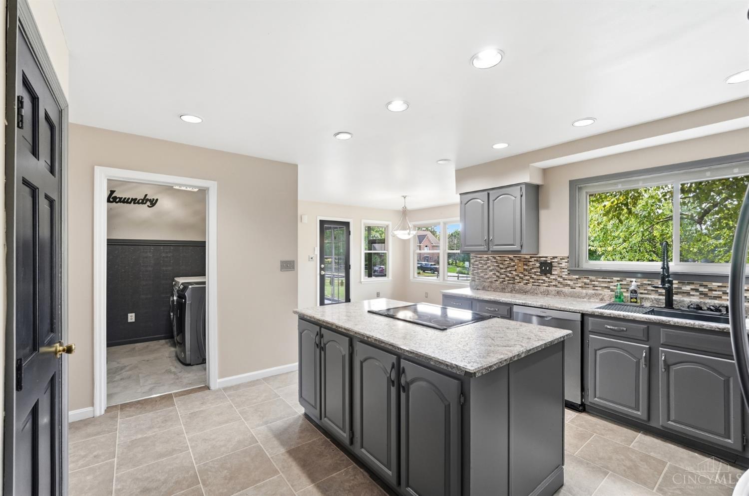 6315 Gem Stone Drive, Liberty Twp, OH, 45044 — photo 11