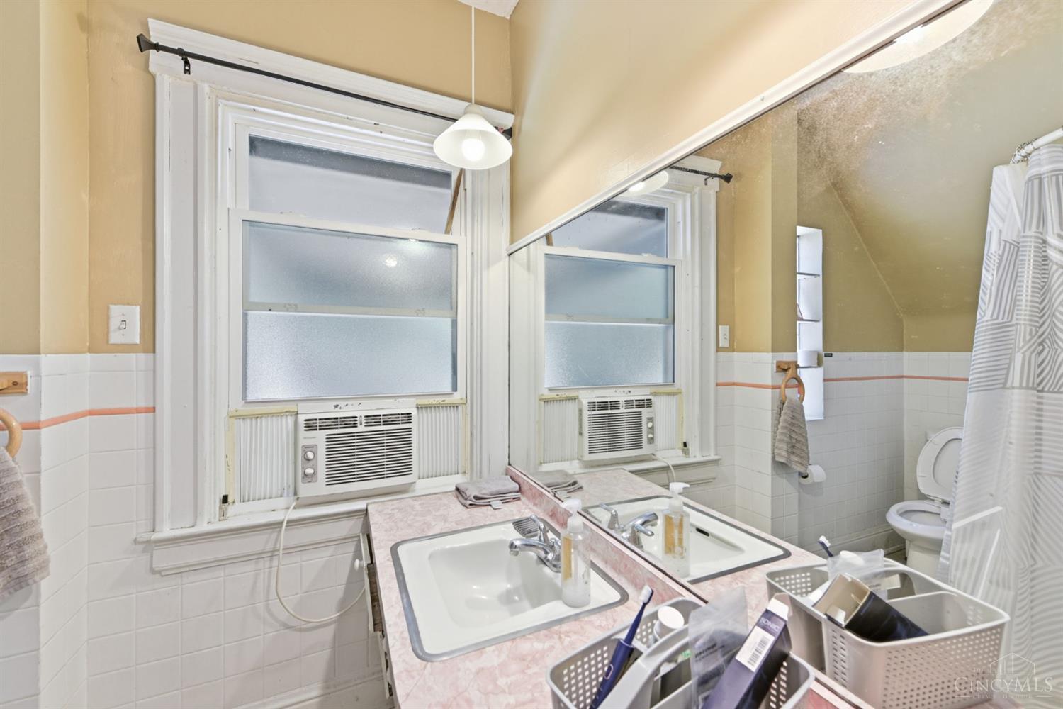 404 Ada Street, Cincinnati, OH, 45219 — photo 12