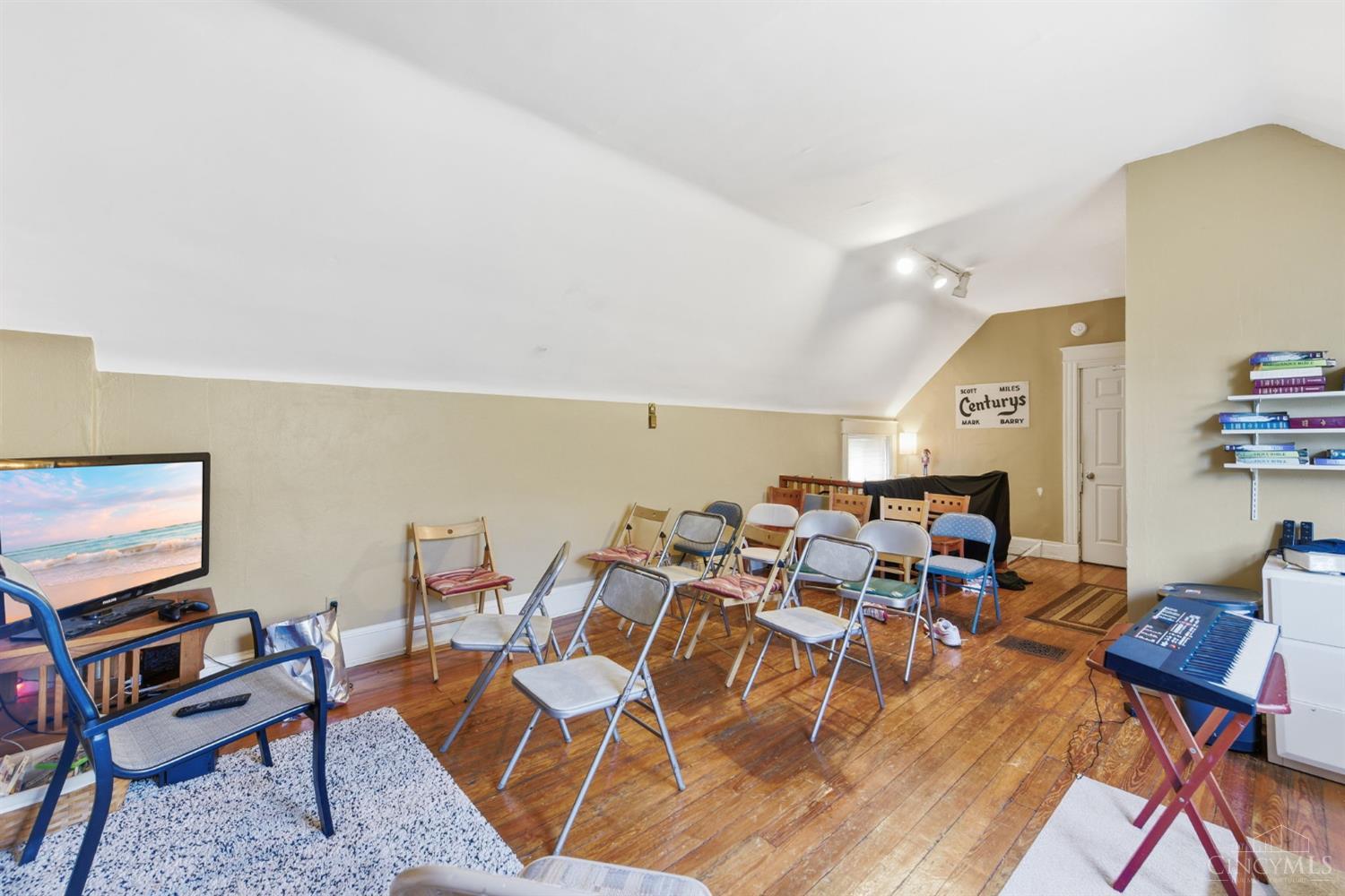 404 Ada Street, Cincinnati, OH, 45219 — photo 15